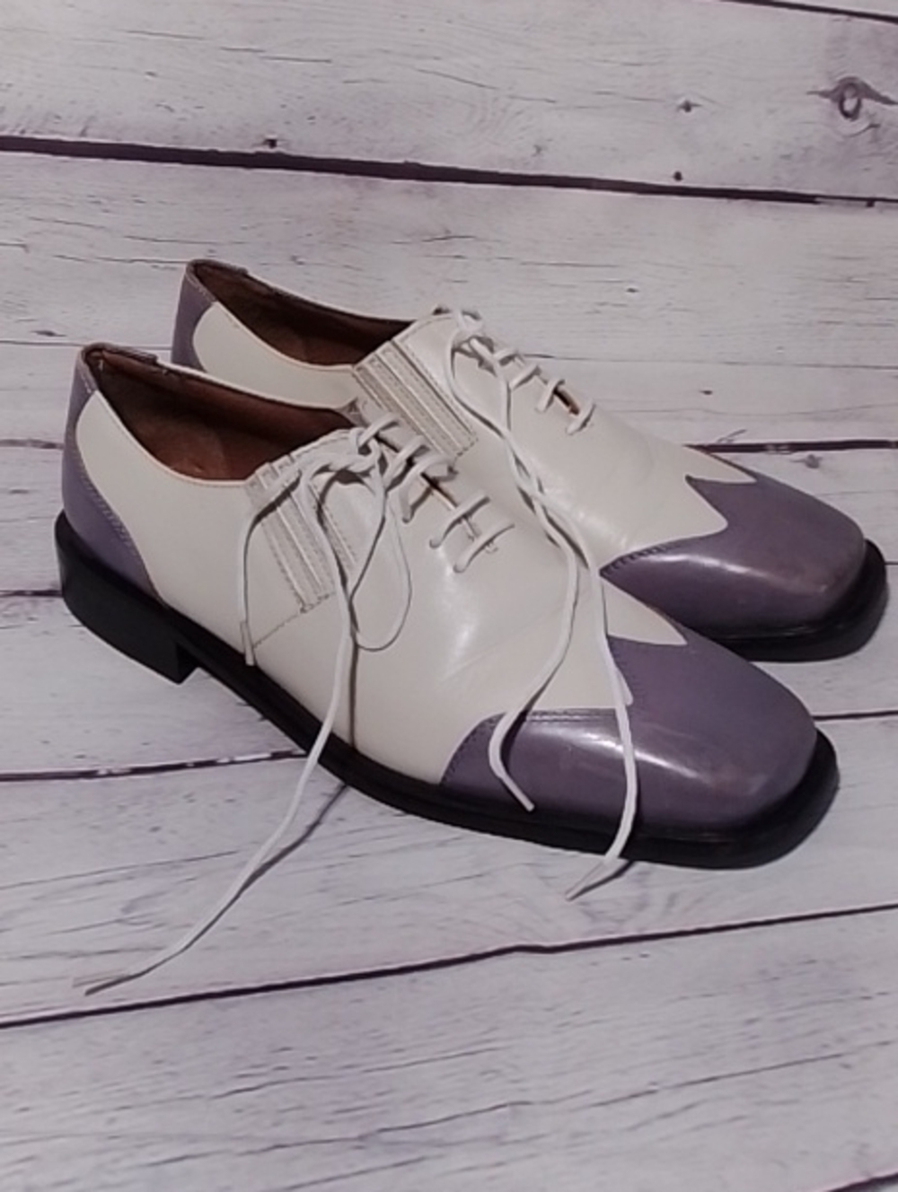 Men's Two-Tone White and Lavender Derby Oxfords